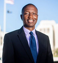 Dr. Bruce Ovbiagele, chief of staff at the San Francisco VA Health Care System, is a VA investigator currently conducting NIH-funded studies. (Photo by Noah Berger, courtesy University of California, San Francisco.