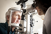 Alzheimer’s drug may help prevent age-related eye disease 