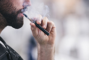 E-cigarettes may make it harder for the body to fight off infection - Photo: ©iStock/danchooalex