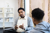 Peer-support program helps minority Veterans engage with mental health care - Photo: ©Getty Images/SDI Productions