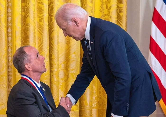 Dr. Rory Cooper(left) and President Joseph Biden. 
(Photo by Ryan K. Morris/National Science and Technology Medals Foundation.)
)