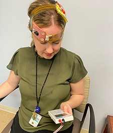 At-home brain stimulation and talk therapy show promise treating chronic pain and PTSD